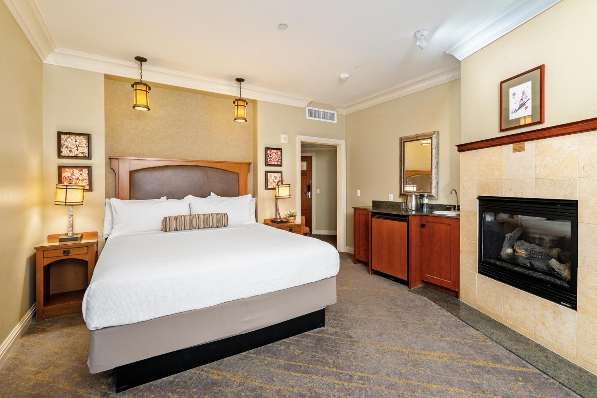 Avila Village Hotel 3*